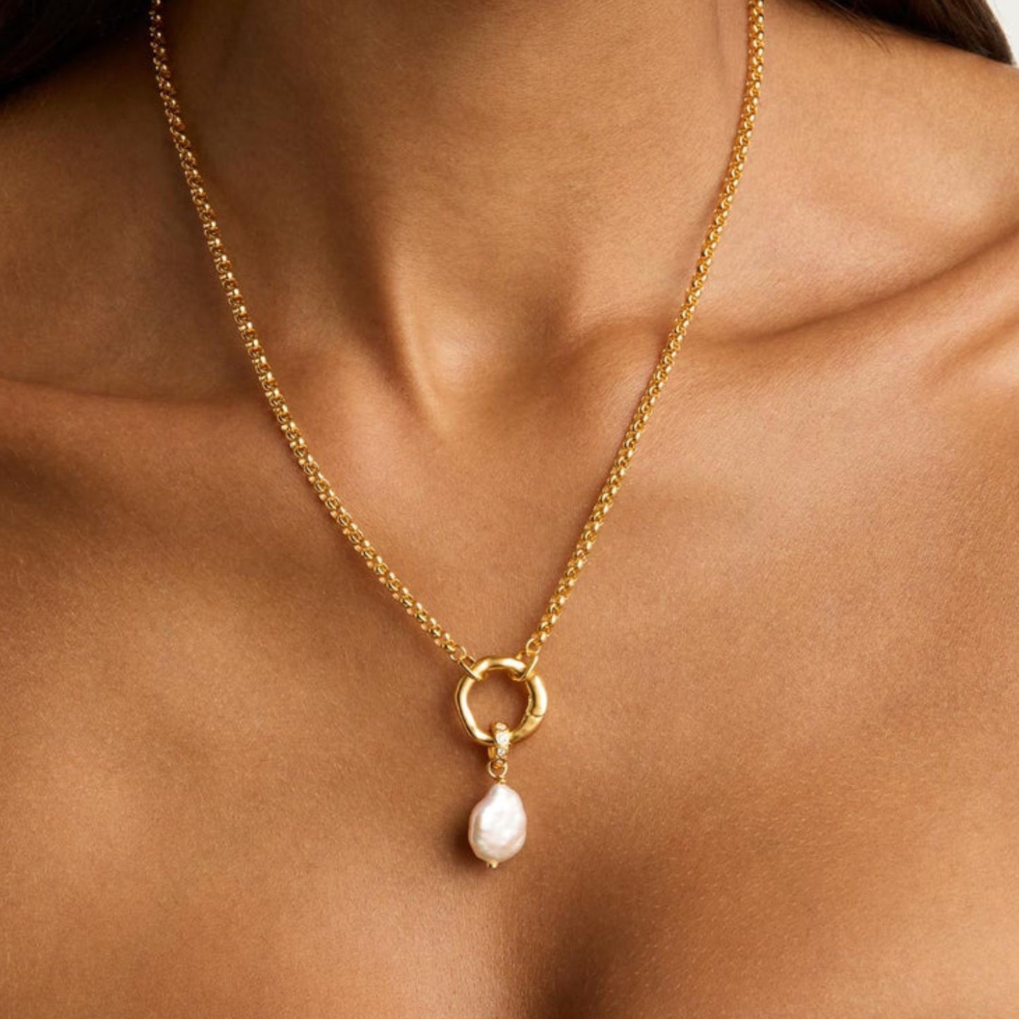 Seaside Style Spray Pendant European And American Ins Style Niche Pearl Ocean Necklace Gold Plated Color Retaining