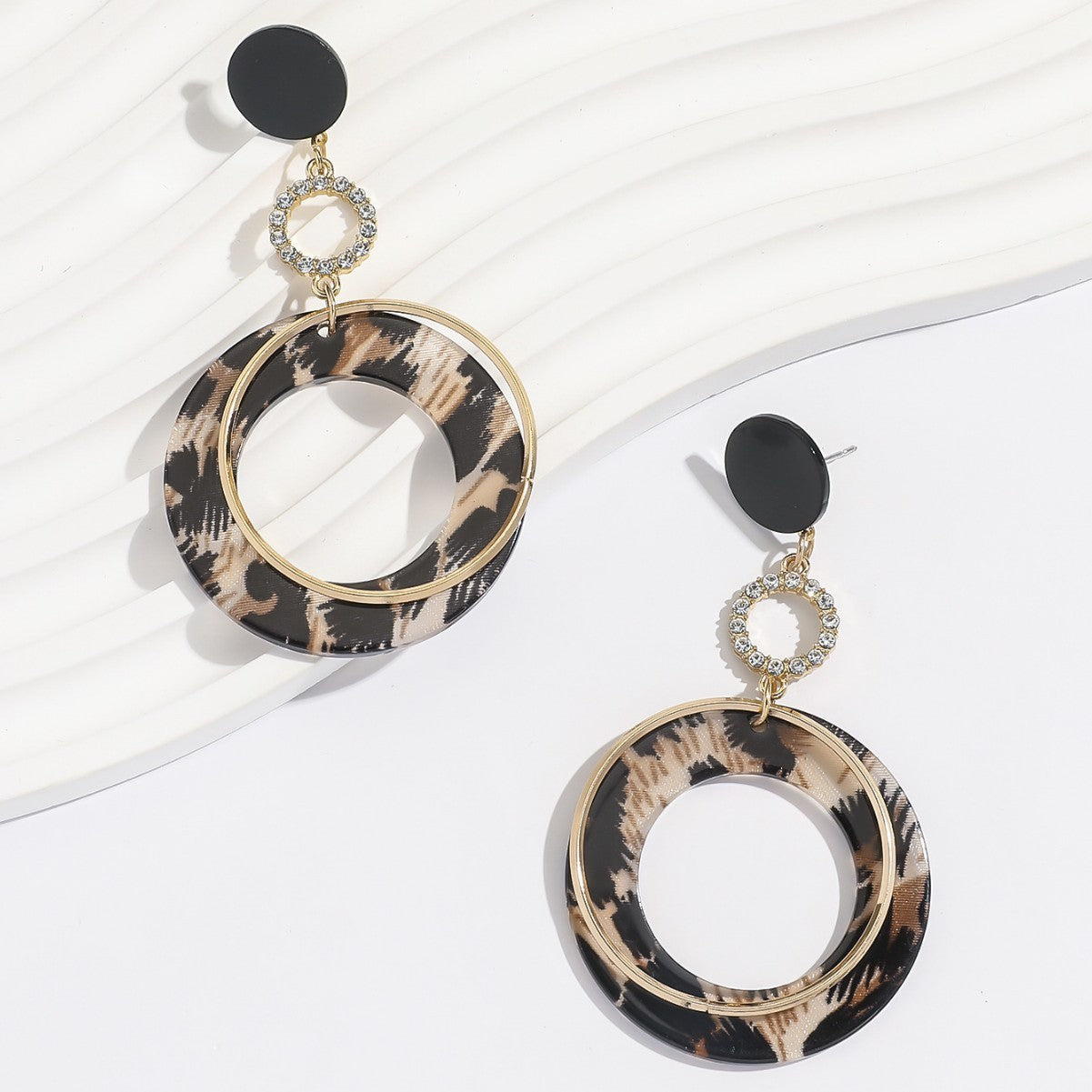 Fashion Exaggerated Leopard Print Geometric Earrings Retro