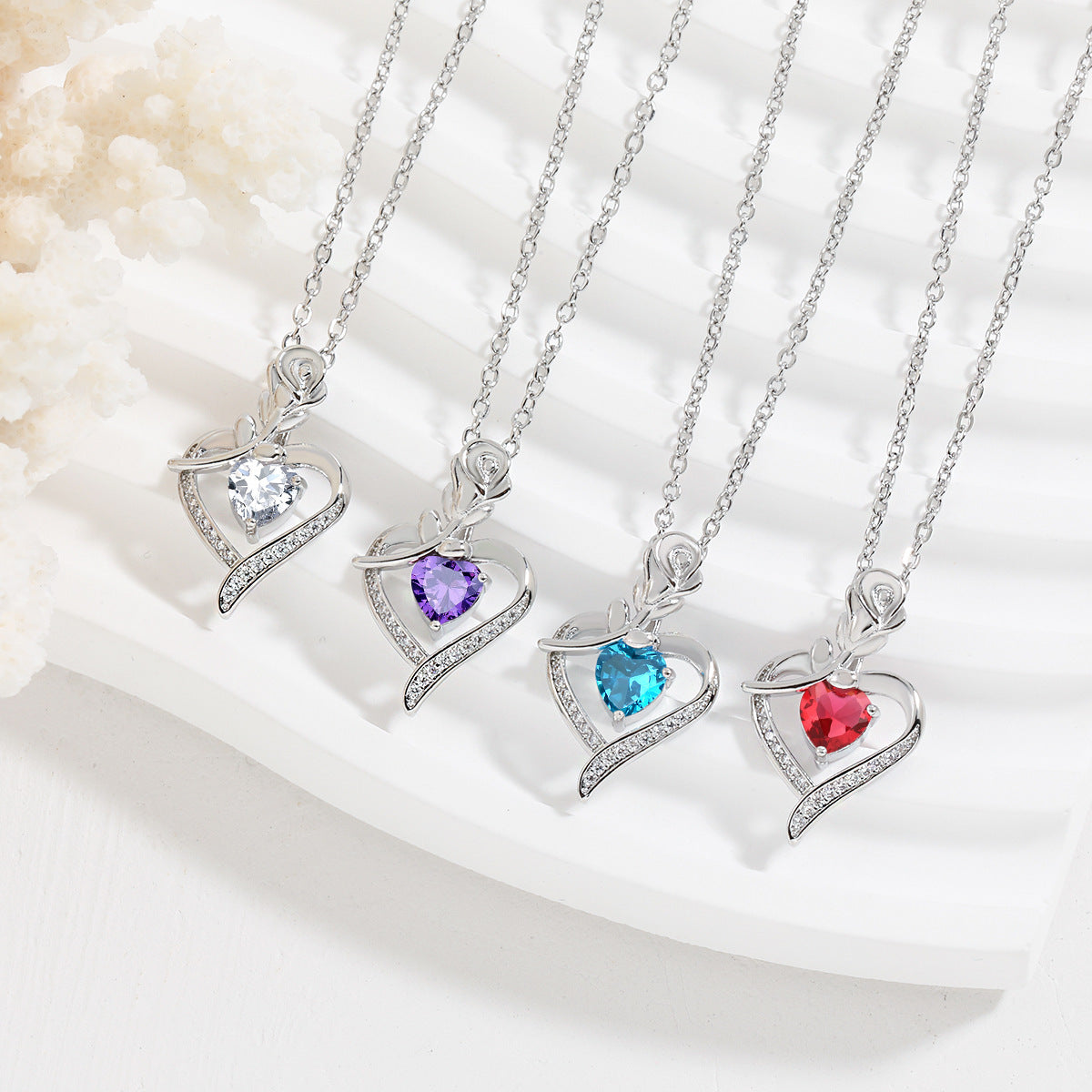 Rose Heart-shaped Necklace With Rhinestones Fashion Everlasting Flower Love Necklace For Women Valentine's Day Gift